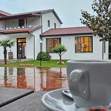 Park Vakantieboerderij Divjake